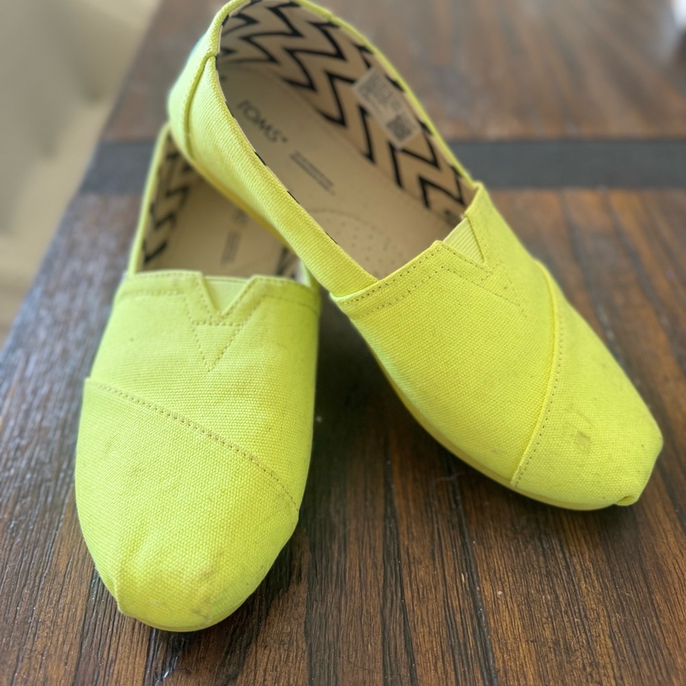 Yellown toms